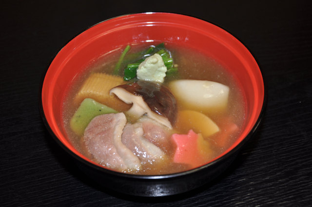 金沢の伝統的な加賀料理「治部煮」