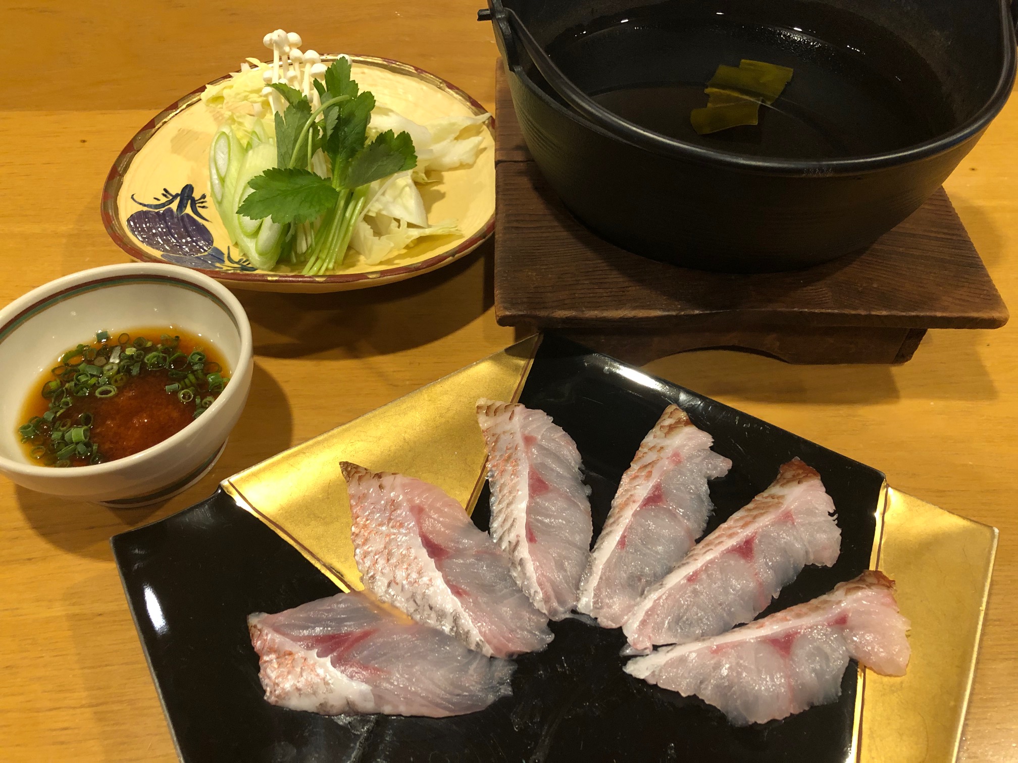 のどぐろしゃぶしゃぶ 6キレ 今が旬 一品料理 加賀料理 金沢グルメの割烹料理店 お品書き 金沢市 人気のコース料理でおもてなし